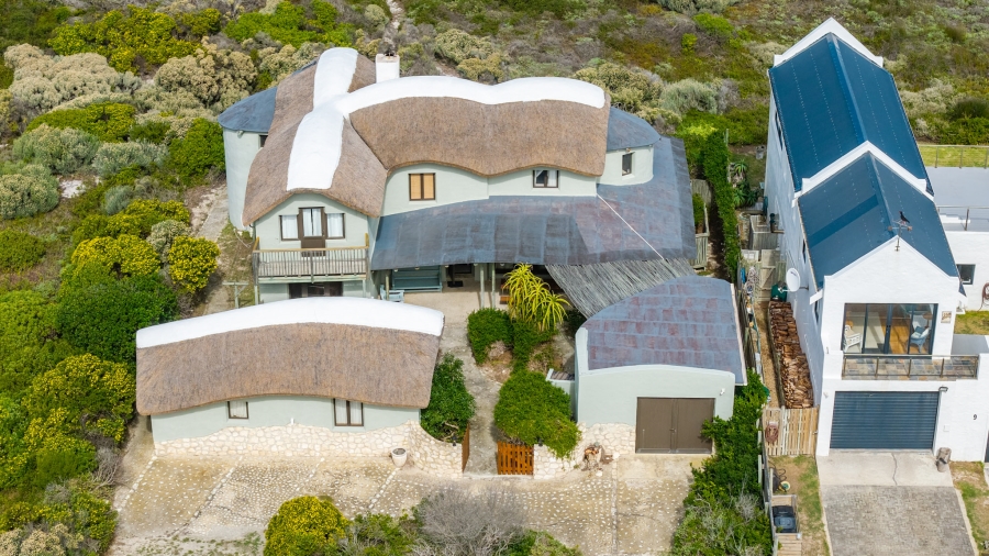 6 Bedroom Property for Sale in Suiderstrand Western Cape